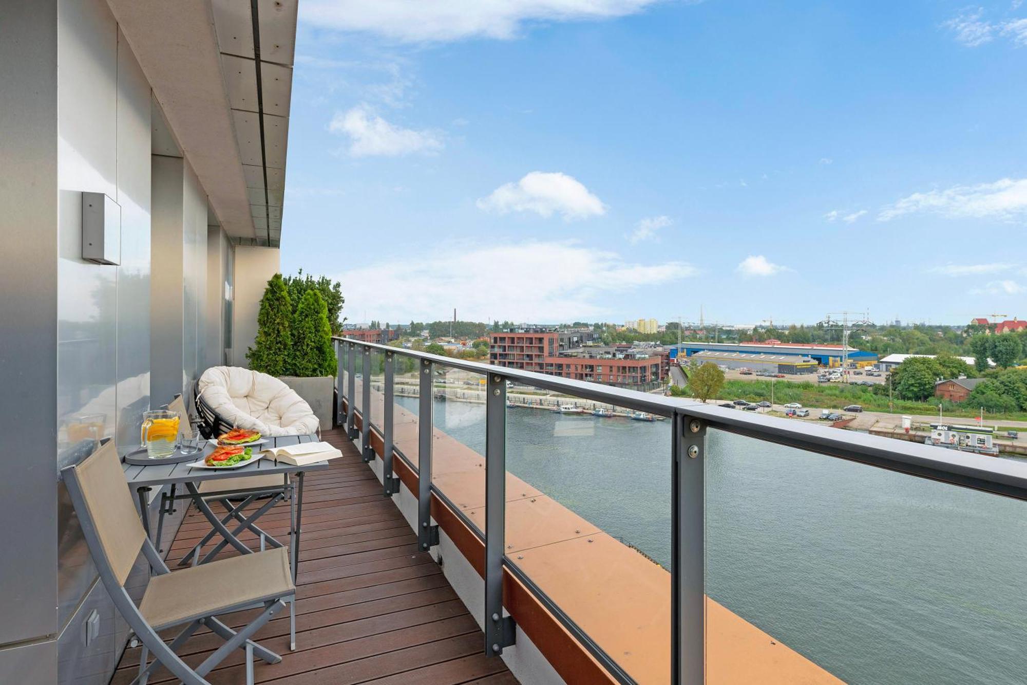 Brabank Riverside By Downtown Apartments Гданск Екстериор снимка